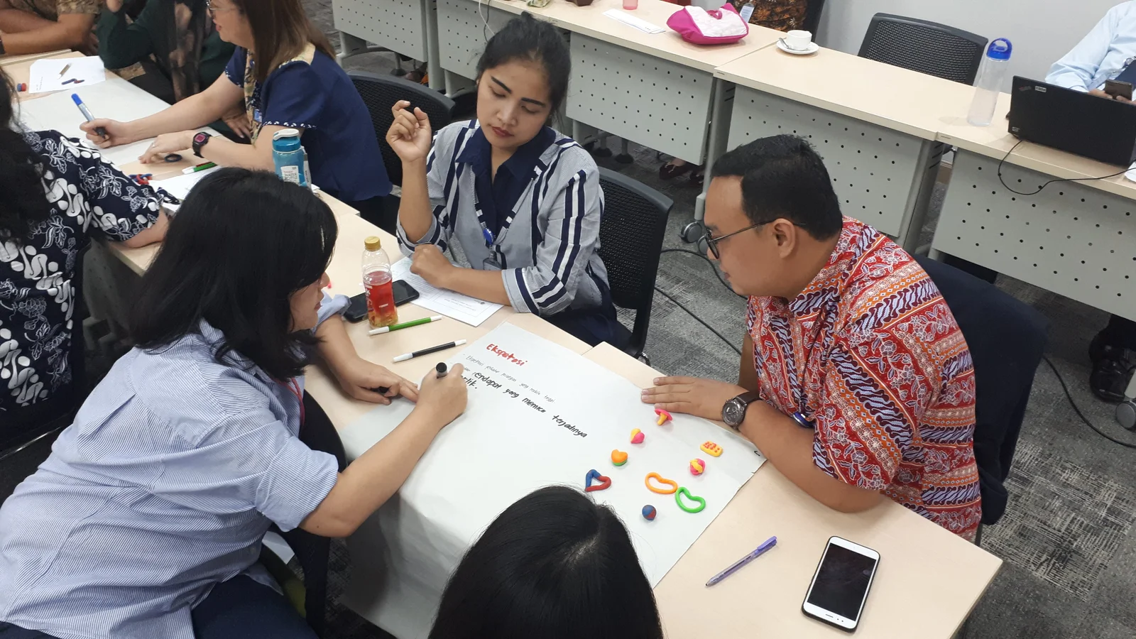 OBROLAN CINTA ZAMAN NOW: CINTA ATAU COKLAT — foto 3