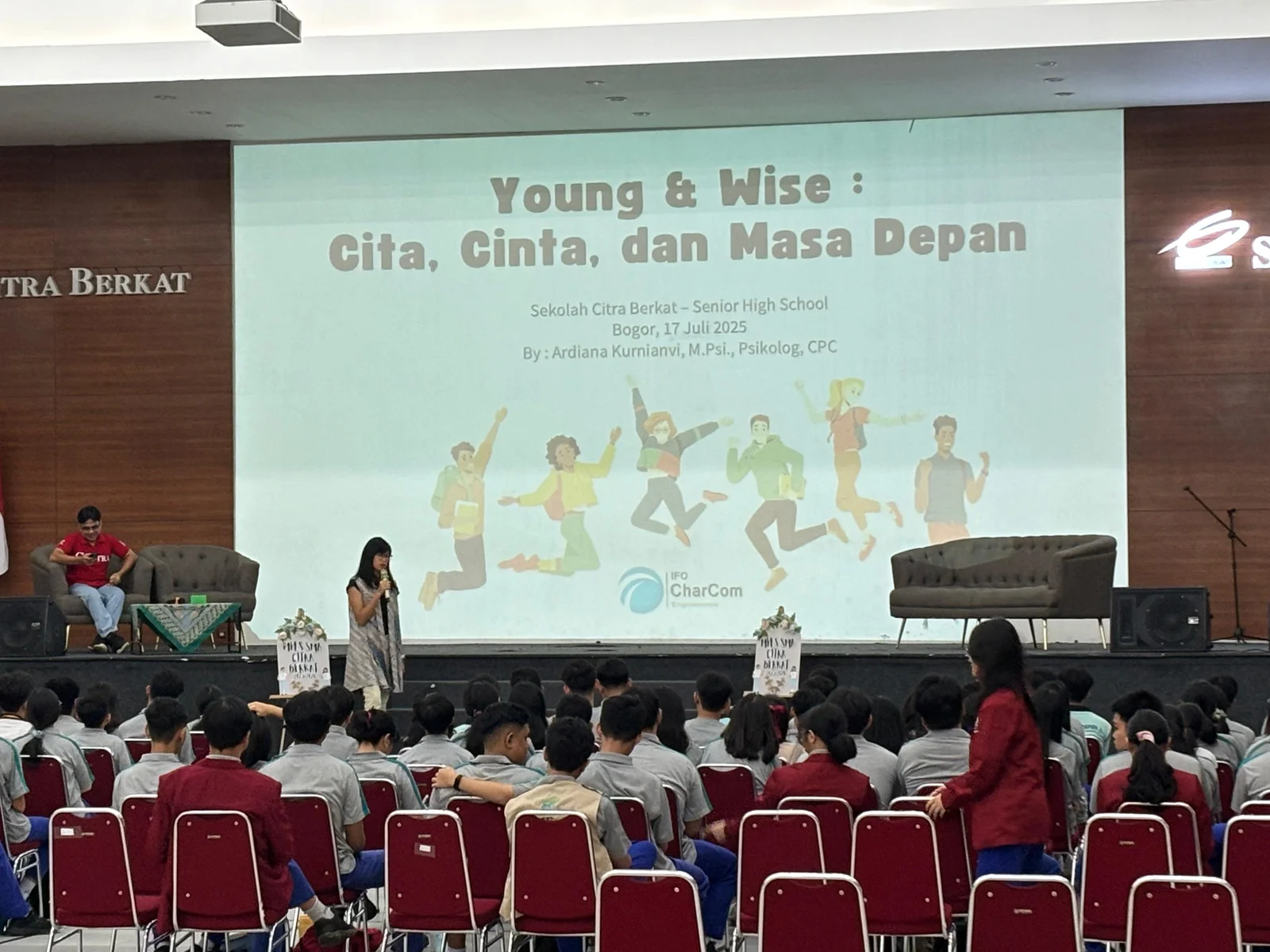 SEMINAR YOUNG & WISE : CITA, CINTA, DAN MASA DEPAN
