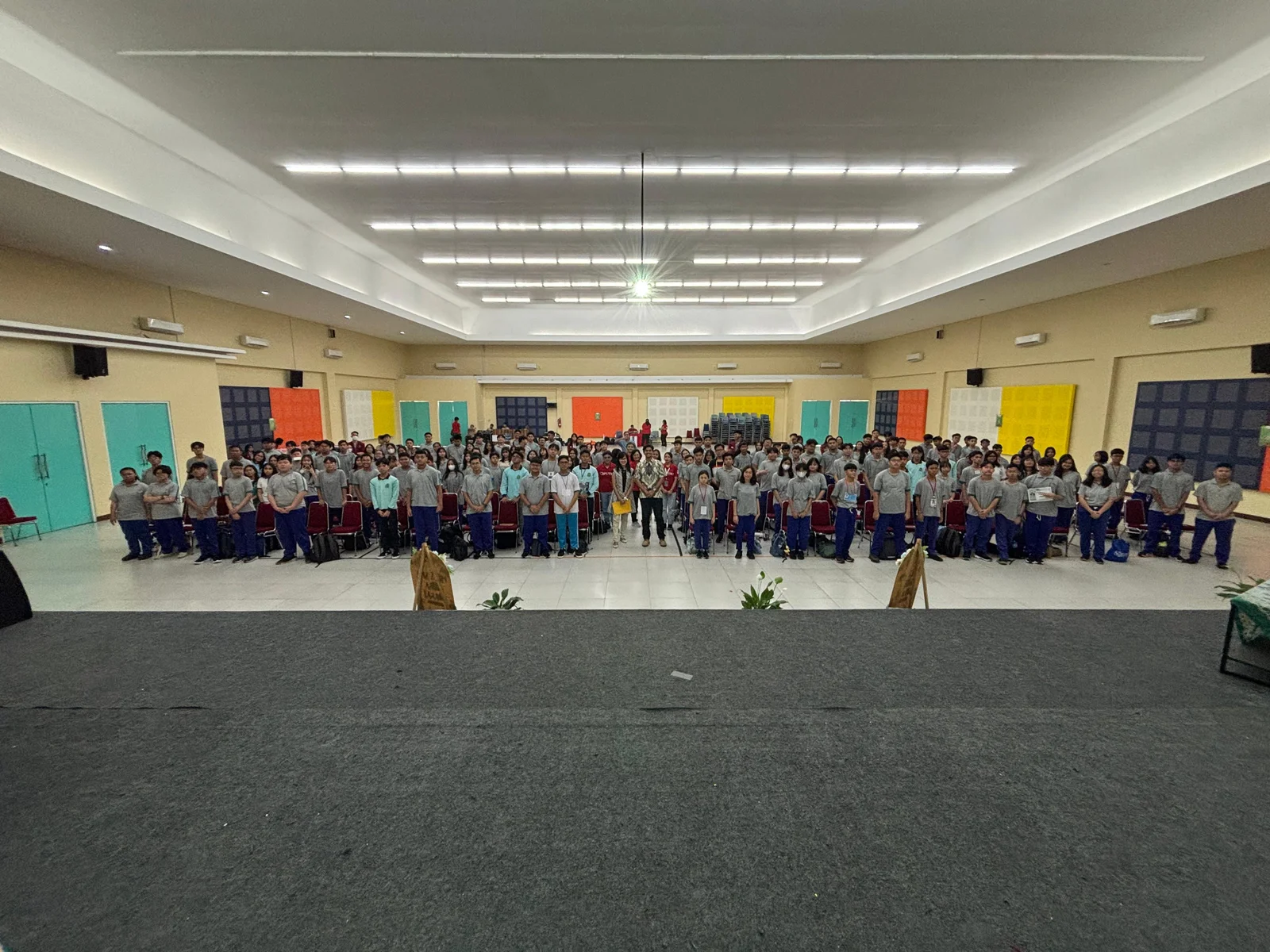 SEMINAR YOUNG & WISE : CITA, CINTA, DAN MASA DEPAN — foto 1